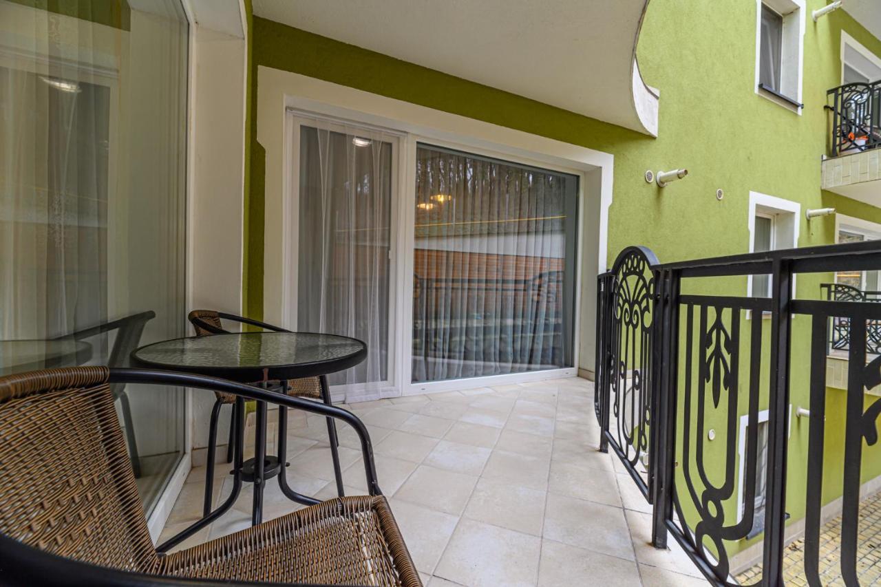 Jad - Luxury Apartments Afi Mall Braşov Extérieur photo