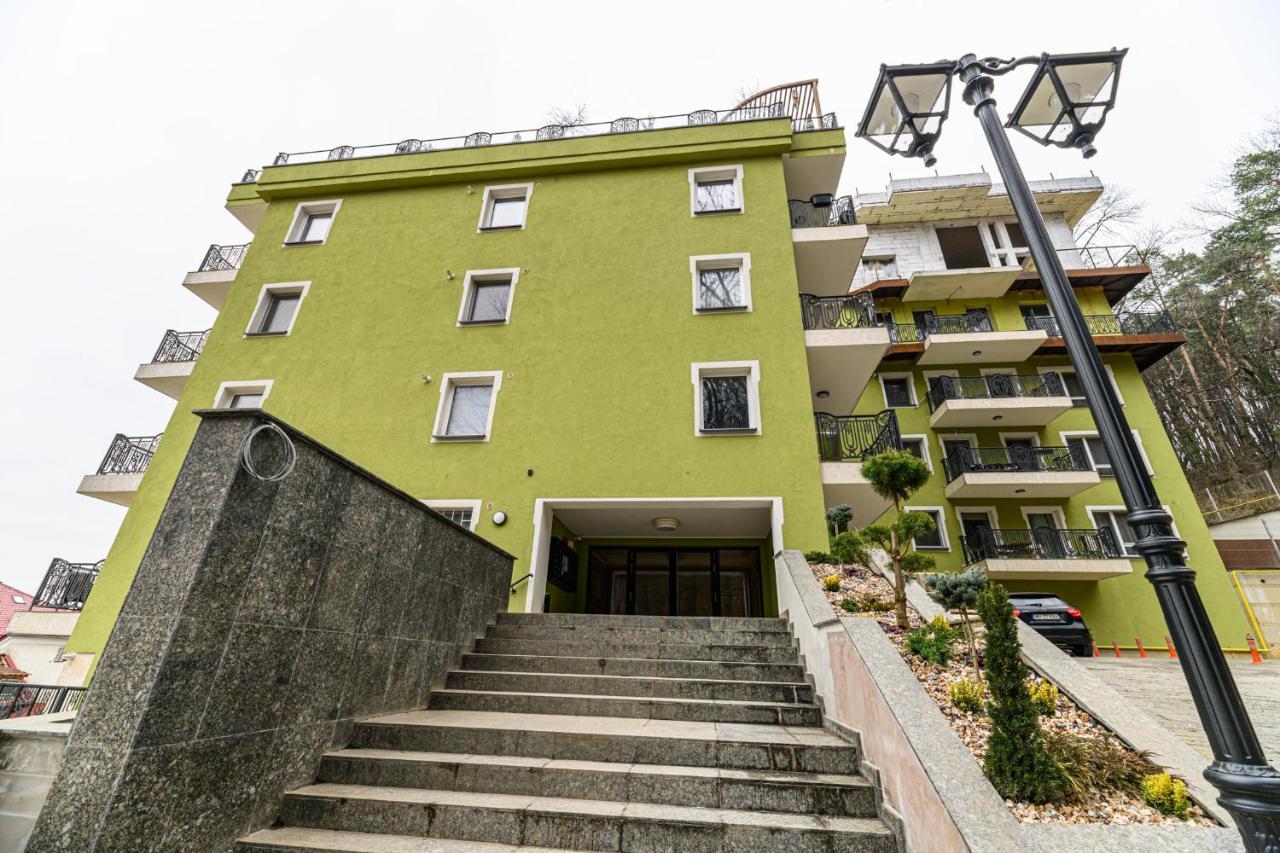 Jad - Luxury Apartments Afi Mall Braşov Extérieur photo