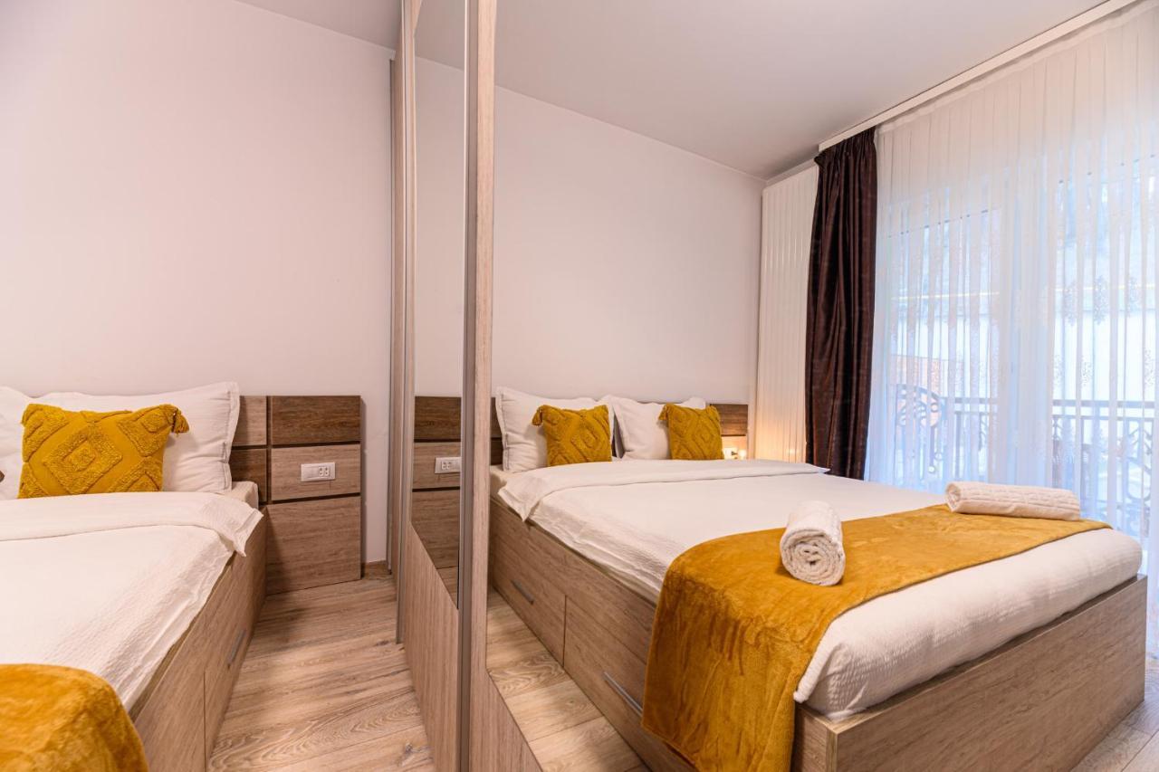 Jad - Luxury Apartments Afi Mall Braşov Extérieur photo